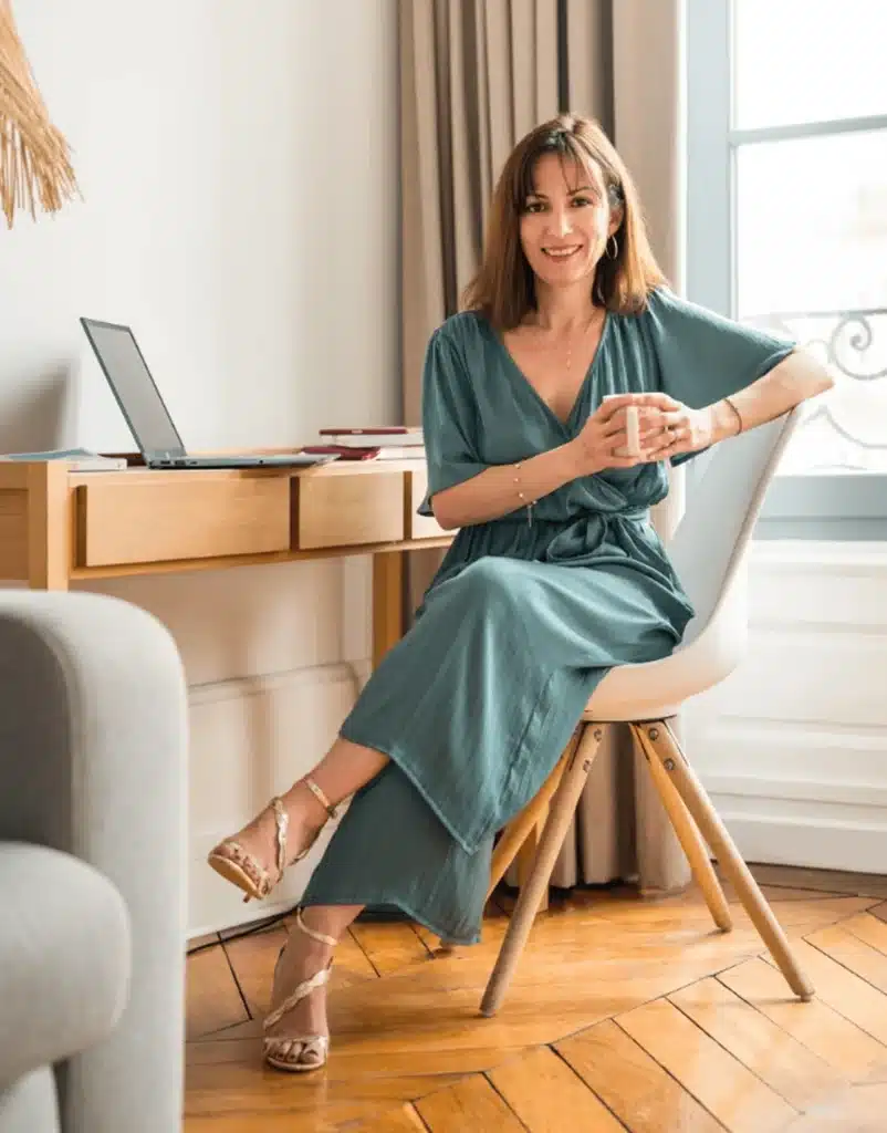 Sophie Rodriguez, naturopathe spécialisée en santé hormonale féminine 